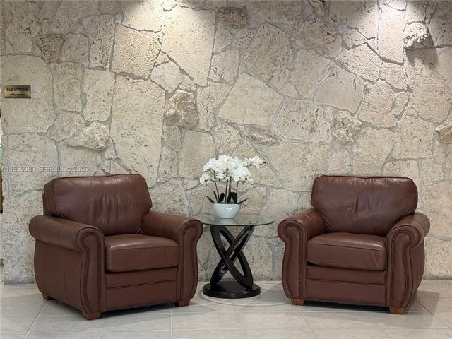 1100 Saint Charles Pl 203, Pembroke Pines, FL 33026