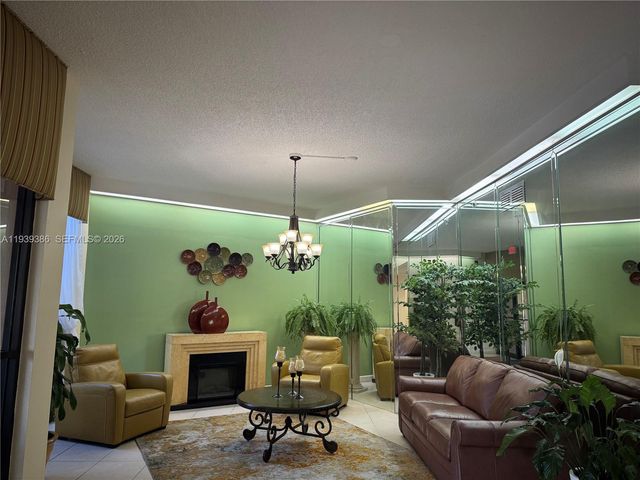 1100 Saint Charles Pl 203, Pembroke Pines, FL 33026