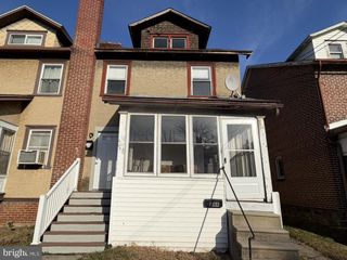 205 MARSHALL AVE, Darby, PA 19023