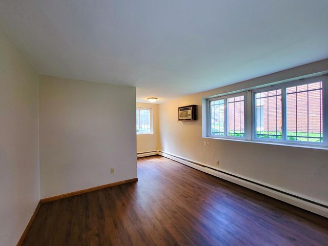 2637 S Pleasant Avenue S 14, Minneapolis, MN 55408