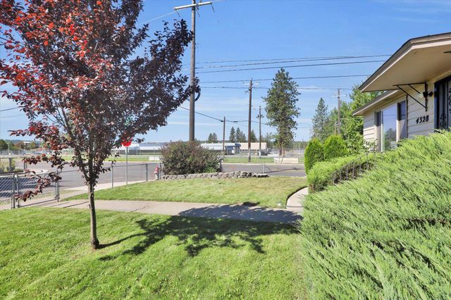 4328 W Everett Rd, Spokane, WA 99205