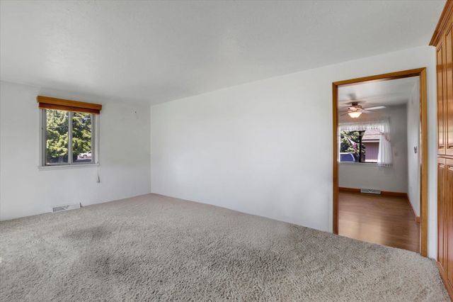4328 W Everett Rd, Spokane, WA 99205