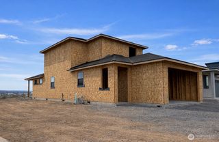 911 9th Avenue NE, Ephrata, WA 98823