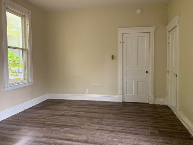 417 Oak Street, Kalamazoo City, MI 49007