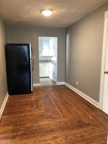 417 Oak Street, Kalamazoo City, MI 49007