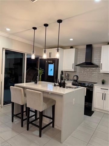 1421 NE 9th TER, Cape Coral, FL 33909