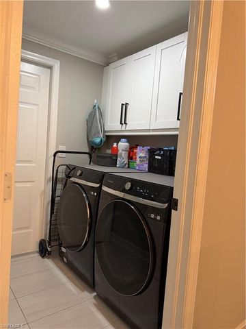 1421 NE 9th TER, Cape Coral, FL 33909