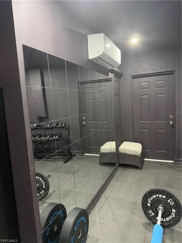 1421 NE 9th TER, Cape Coral, FL 33909