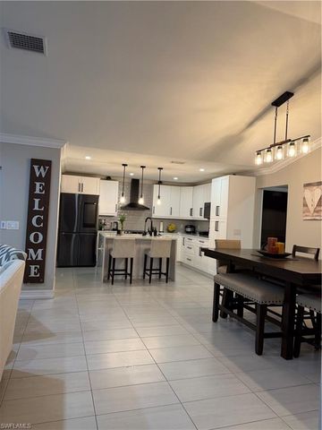 1421 NE 9th TER, Cape Coral, FL 33909