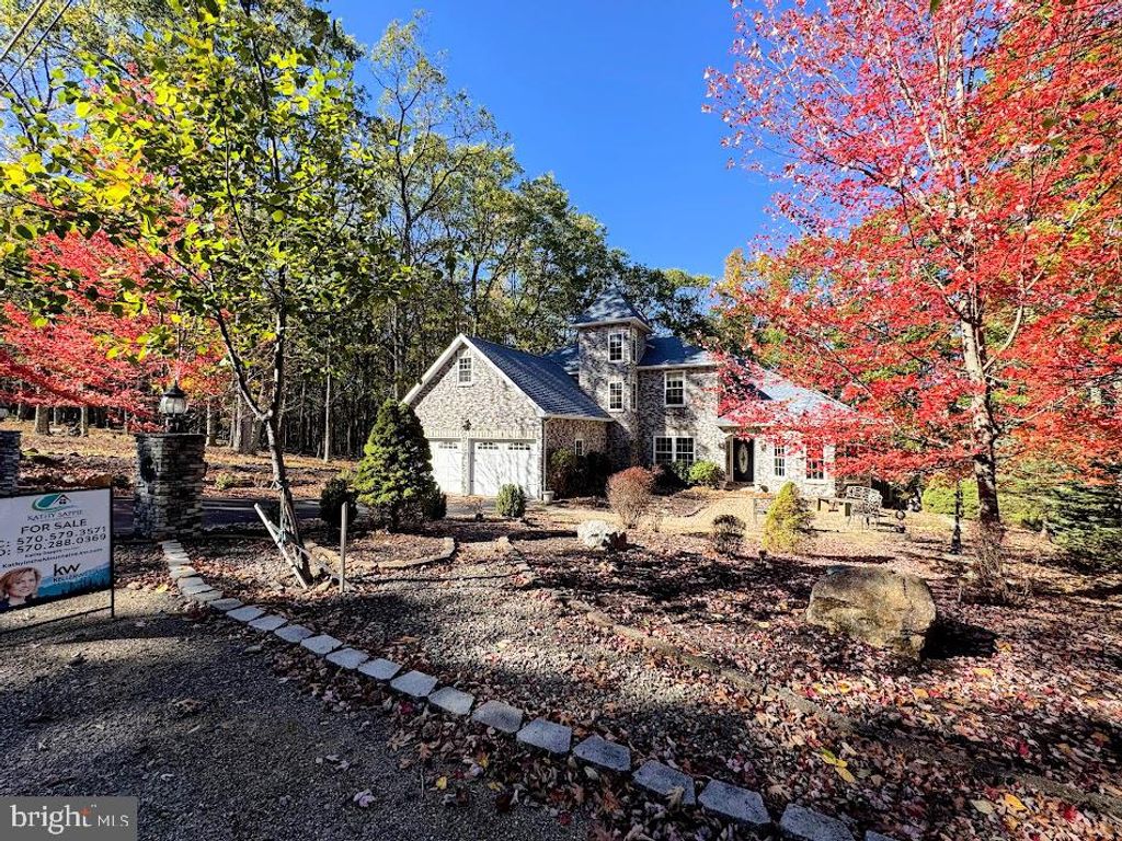 113 SILVER CLOUD LANE, Hazleton, PA 18202