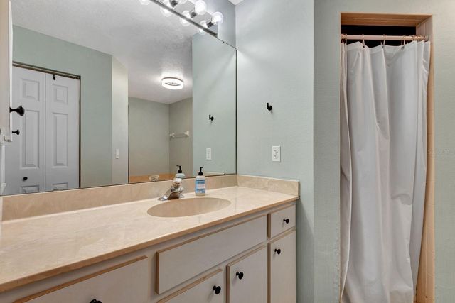 810 MCARTHUR AVENUE, Sarasota, FL 34243