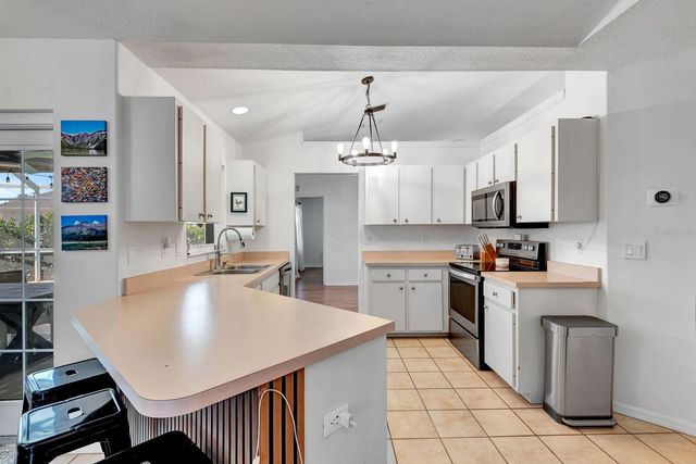 810 MCARTHUR AVENUE, Sarasota, FL 34243