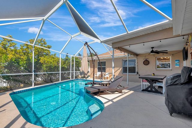 810 MCARTHUR AVENUE, Sarasota, FL 34243