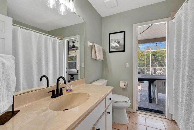 810 MCARTHUR AVENUE, Sarasota, FL 34243