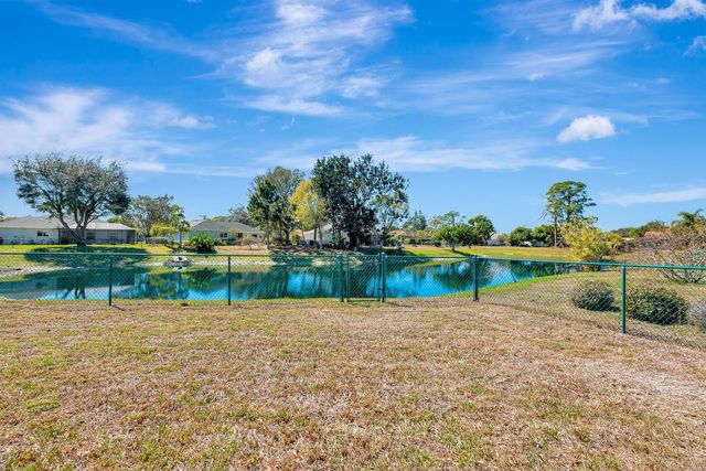 810 MCARTHUR AVENUE, Sarasota, FL 34243