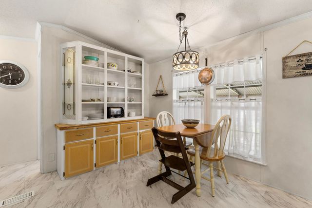 23 Family Circle, Hartland, VT 05048