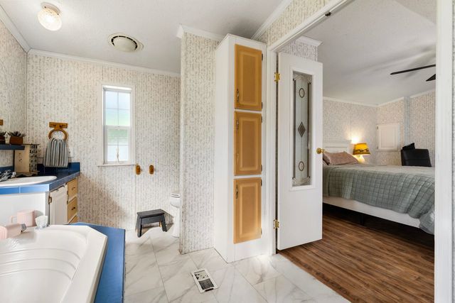 23 Family Circle, Hartland, VT 05048