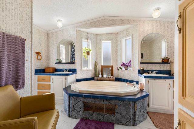 23 Family Circle, Hartland, VT 05048