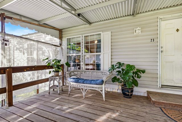 23 Family Circle, Hartland, VT 05048