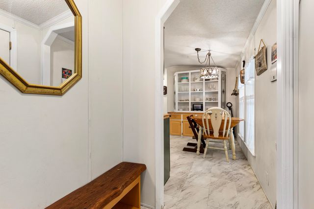 23 Family Circle, Hartland, VT 05048