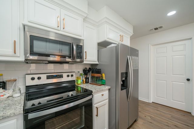 123 S Palmer Ave, Tyler, TX 75702
