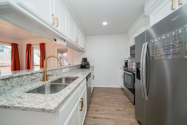 123 S Palmer Ave, Tyler, TX 75702