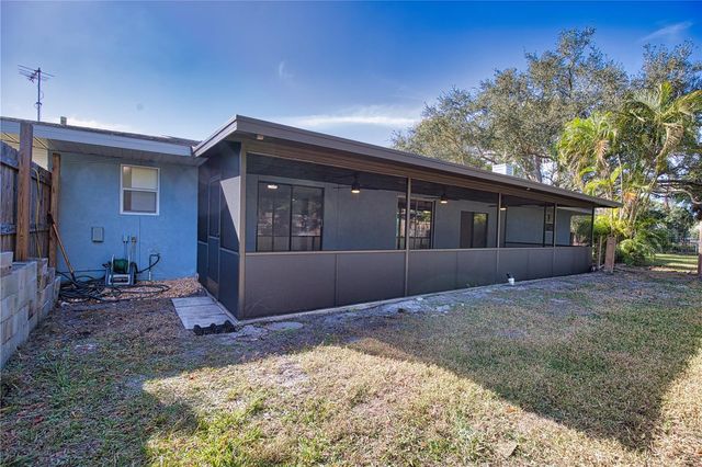 651 PERCHERON CIRCLE, Nokomis, FL 34275