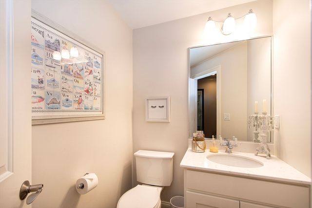 151 Stayner Dr 151, Hingham, MA 02043