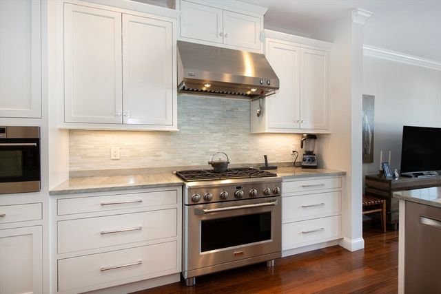 151 Stayner Dr 151, Hingham, MA 02043