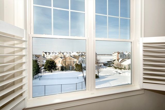 151 Stayner Dr 151, Hingham, MA 02043