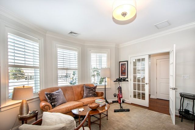 151 Stayner Dr 151, Hingham, MA 02043