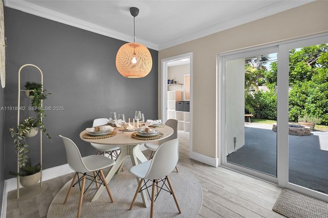 4851 NE 13th Ave, Oakland Park, FL 33334