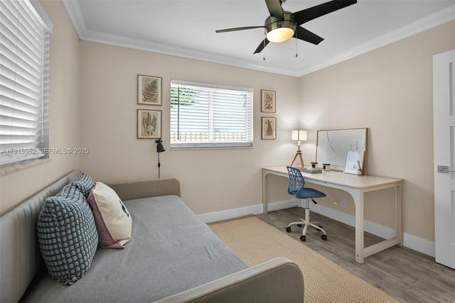 4851 NE 13th Ave, Oakland Park, FL 33334