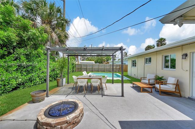 4851 NE 13th Ave, Oakland Park, FL 33334