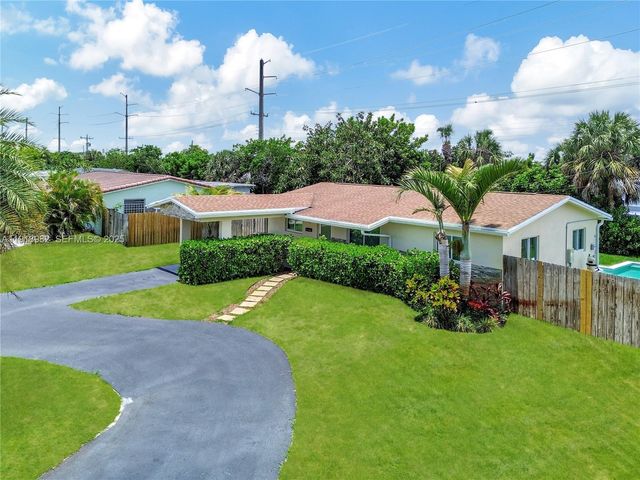 4851 NE 13th Ave, Oakland Park, FL 33334