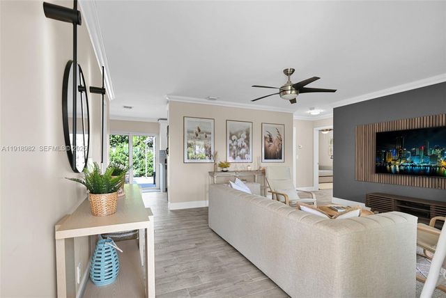 4851 NE 13th Ave, Oakland Park, FL 33334