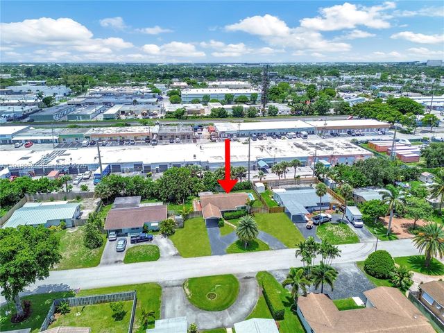 4851 NE 13th Ave, Oakland Park, FL 33334