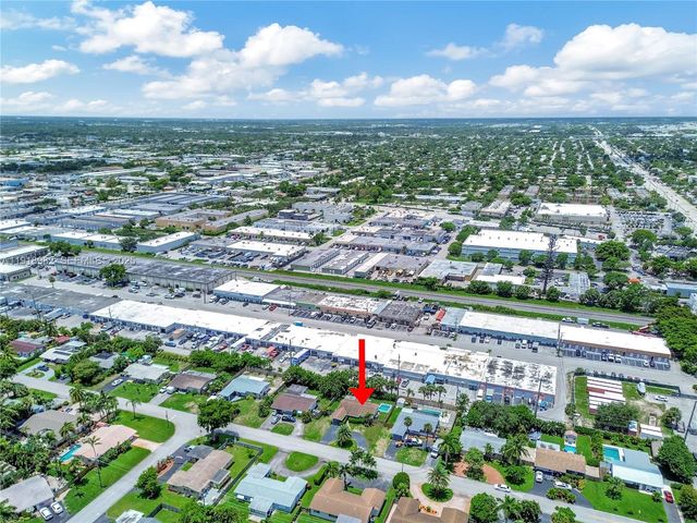 4851 NE 13th Ave, Oakland Park, FL 33334