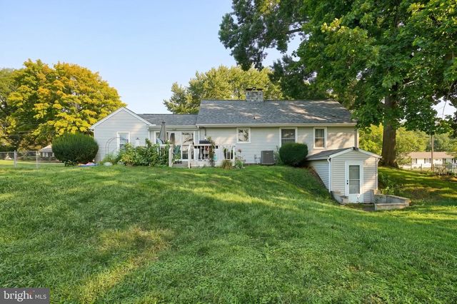 3608 HORIZON DR, Lancaster, PA 17601