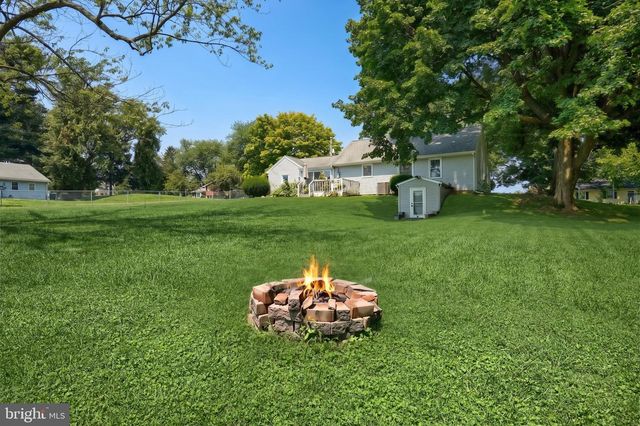 3608 HORIZON DR, Lancaster, PA 17601