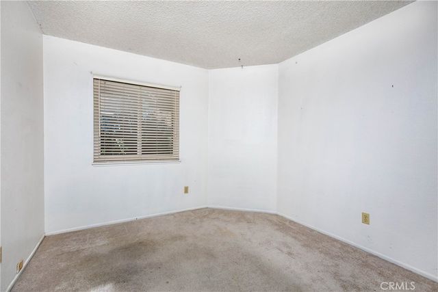 3244 E Avenue S2, Palmdale, CA 93550