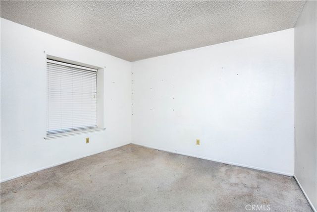 3244 E Avenue S2, Palmdale, CA 93550