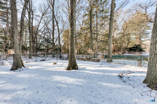 155 Holland Lane, East Hartford, CT 06118