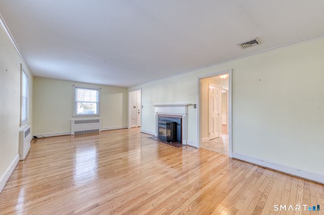 155 Holland Lane, East Hartford, CT 06118