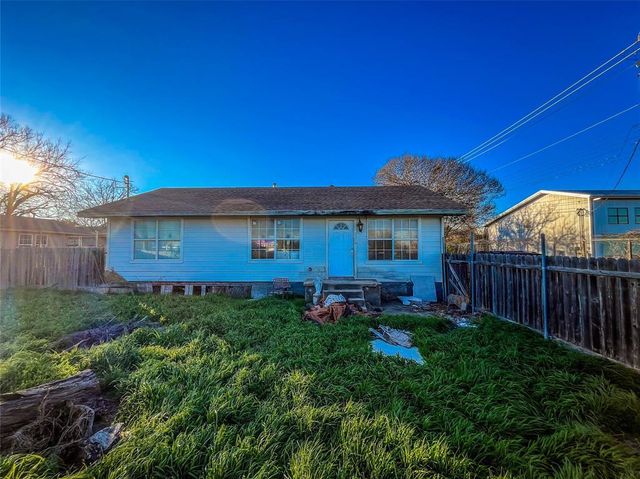 3308 Montopolis DR, Austin, TX 78744