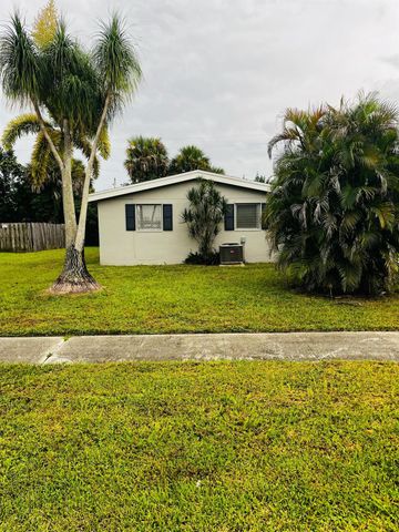 802 Royal Palm Beach Boulevard, Royal Palm Beach, FL 33411