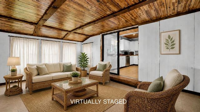 7 Garfield St, Acushnet, MA 02743