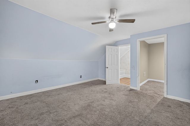 7 Garfield St, Acushnet, MA 02743