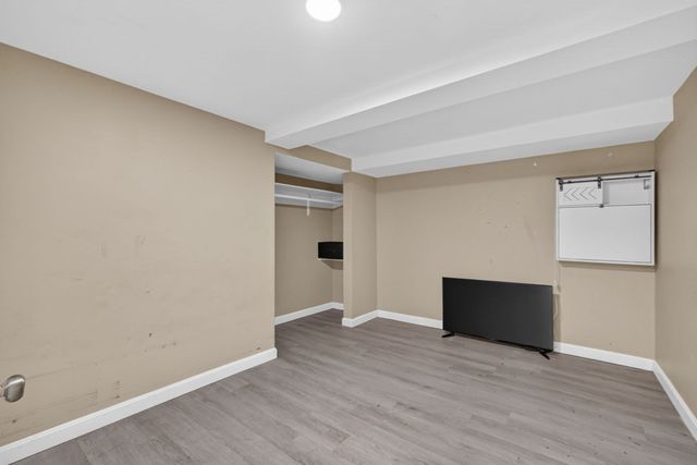7 Garfield St, Acushnet, MA 02743