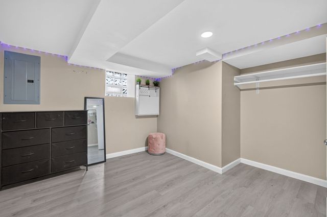 7 Garfield St, Acushnet, MA 02743